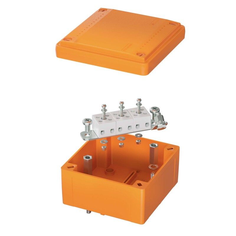 Коробка пластиковая FS с гладкими DKC FSB10604